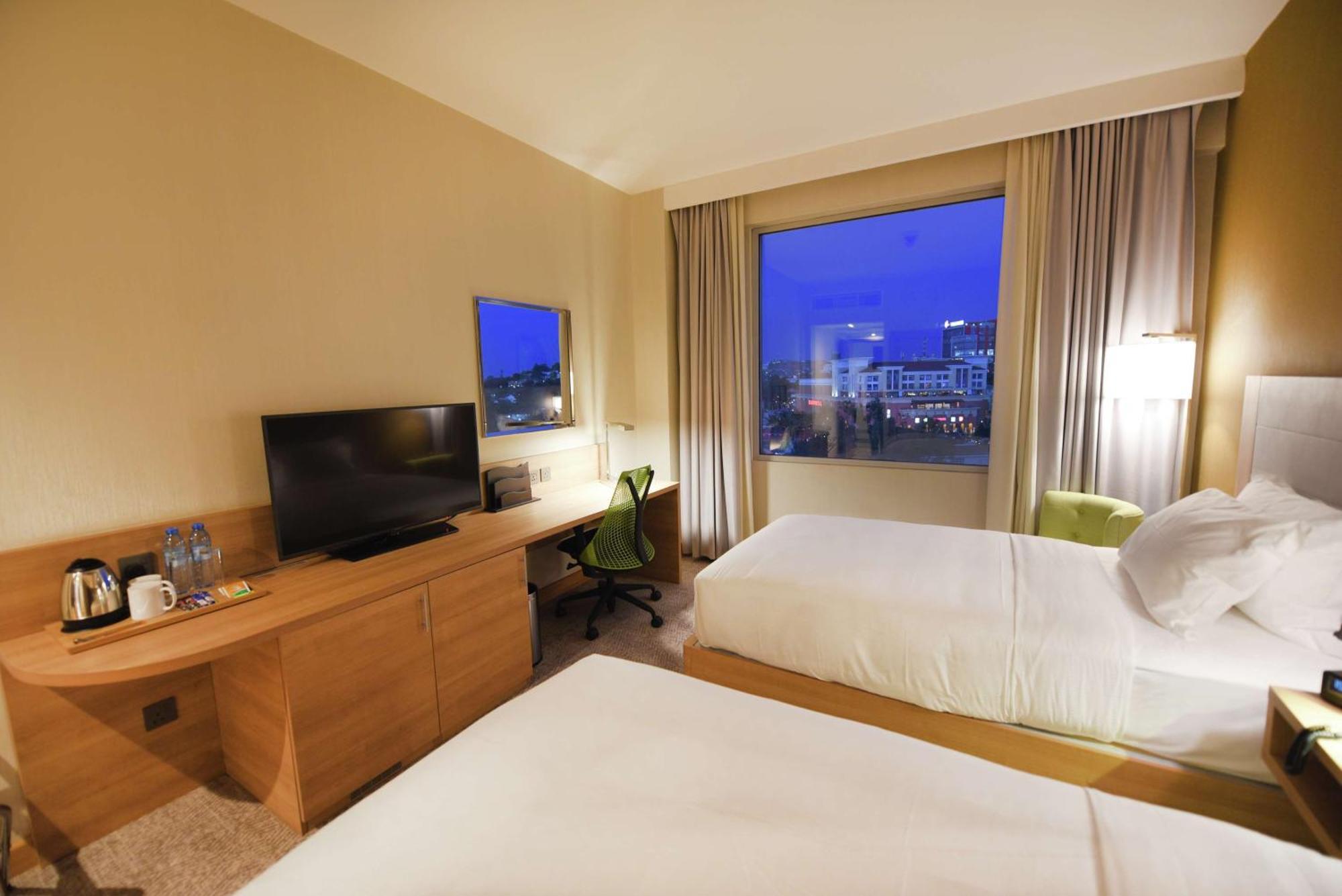 Hilton Garden Inn Kampala Eksteriør bilde