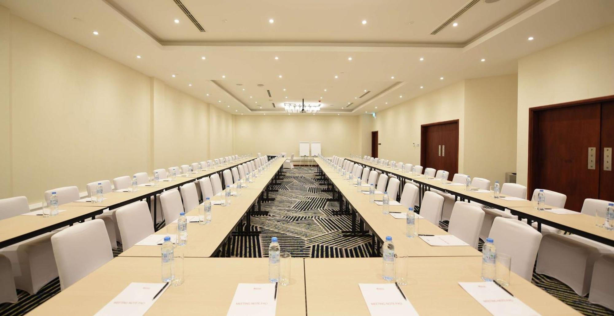 Hilton Garden Inn Kampala Eksteriør bilde