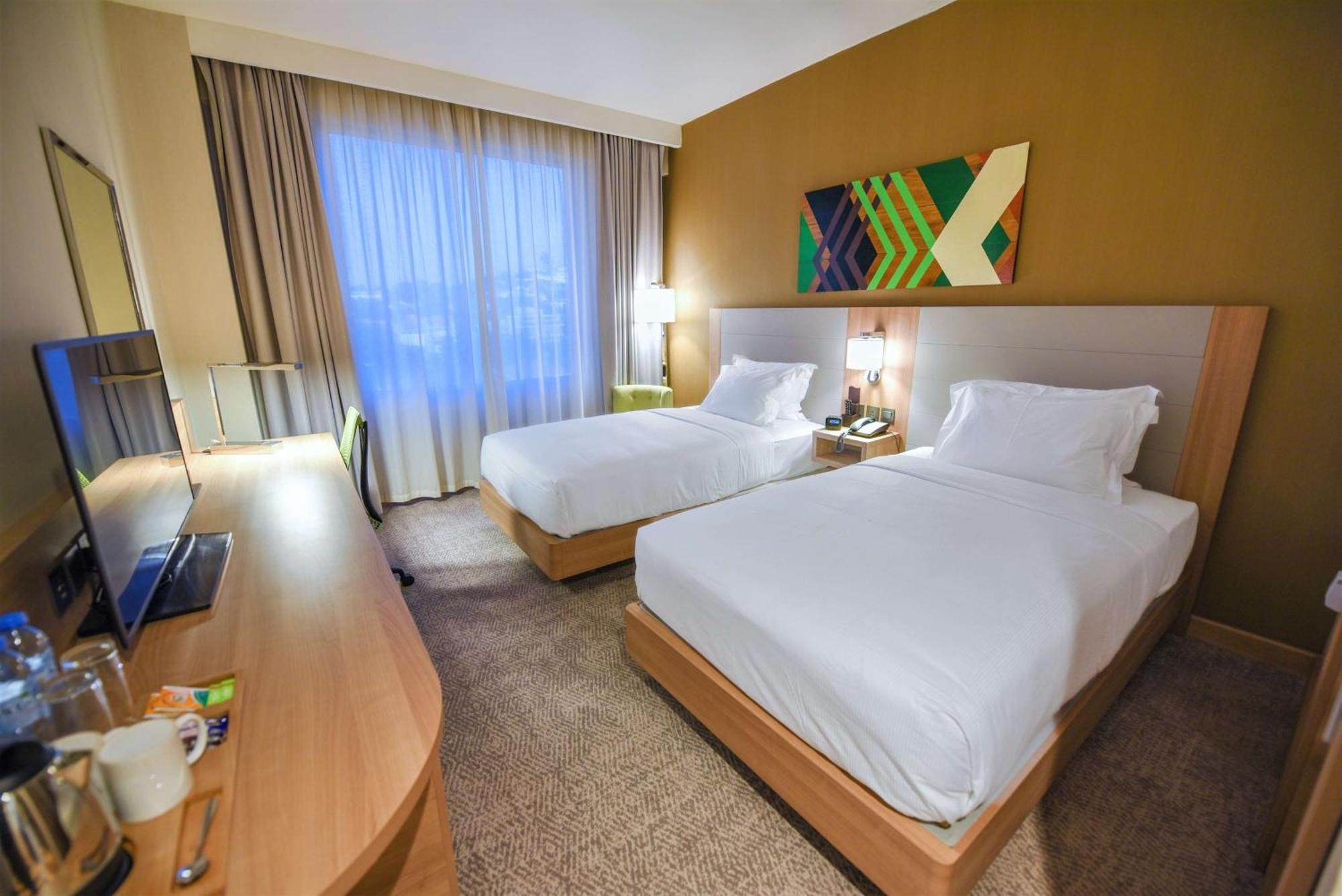 Hilton Garden Inn Kampala Eksteriør bilde
