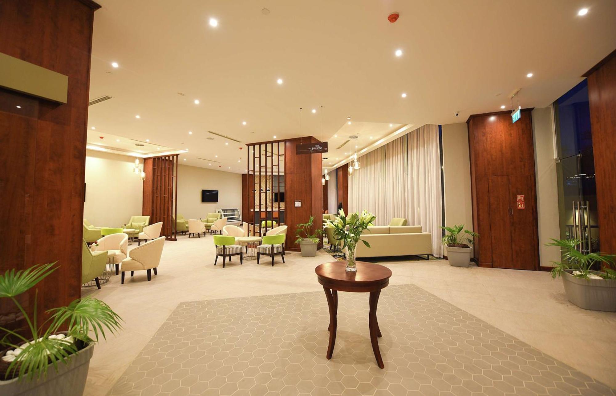 Hilton Garden Inn Kampala Eksteriør bilde