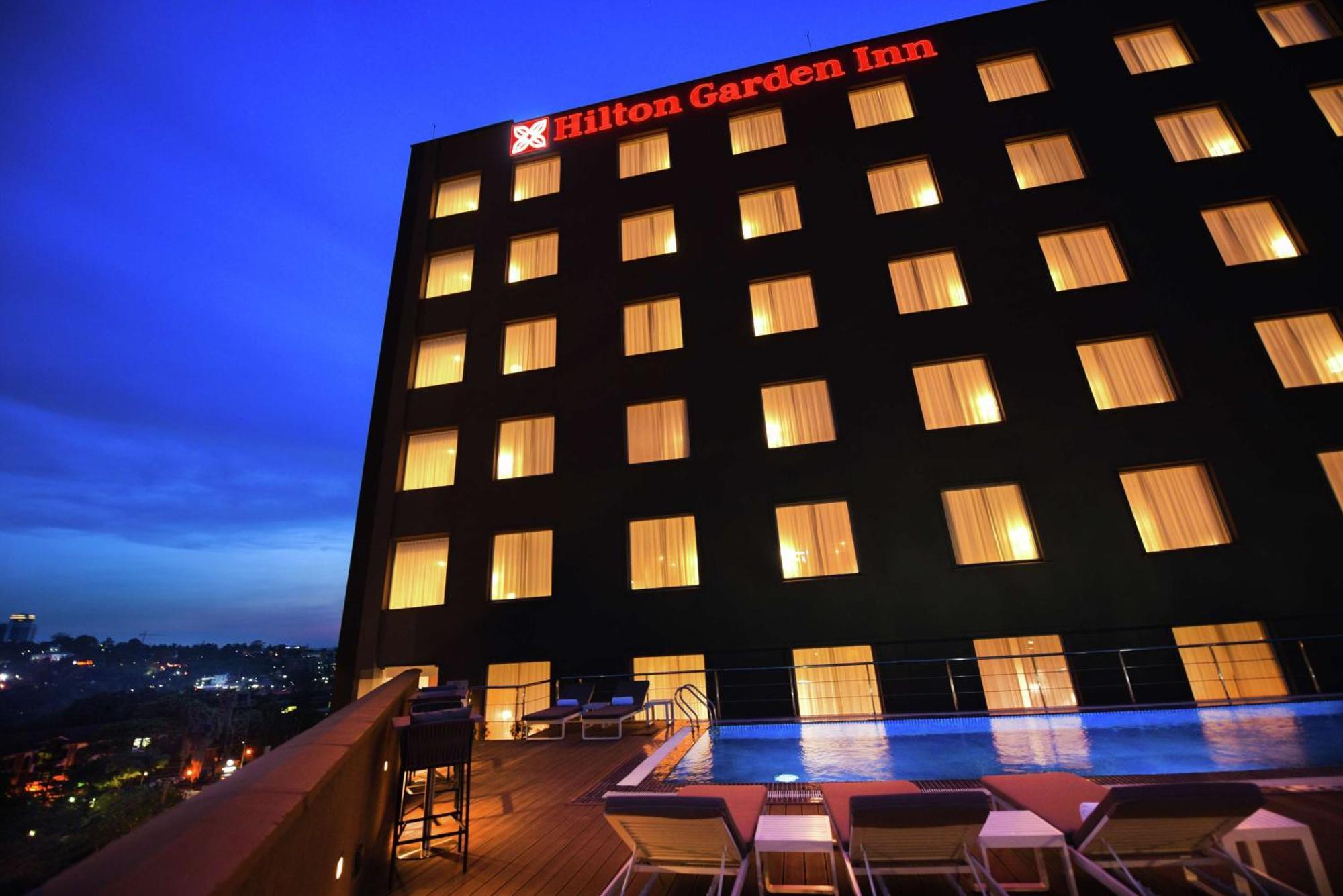 Hilton Garden Inn Kampala Eksteriør bilde