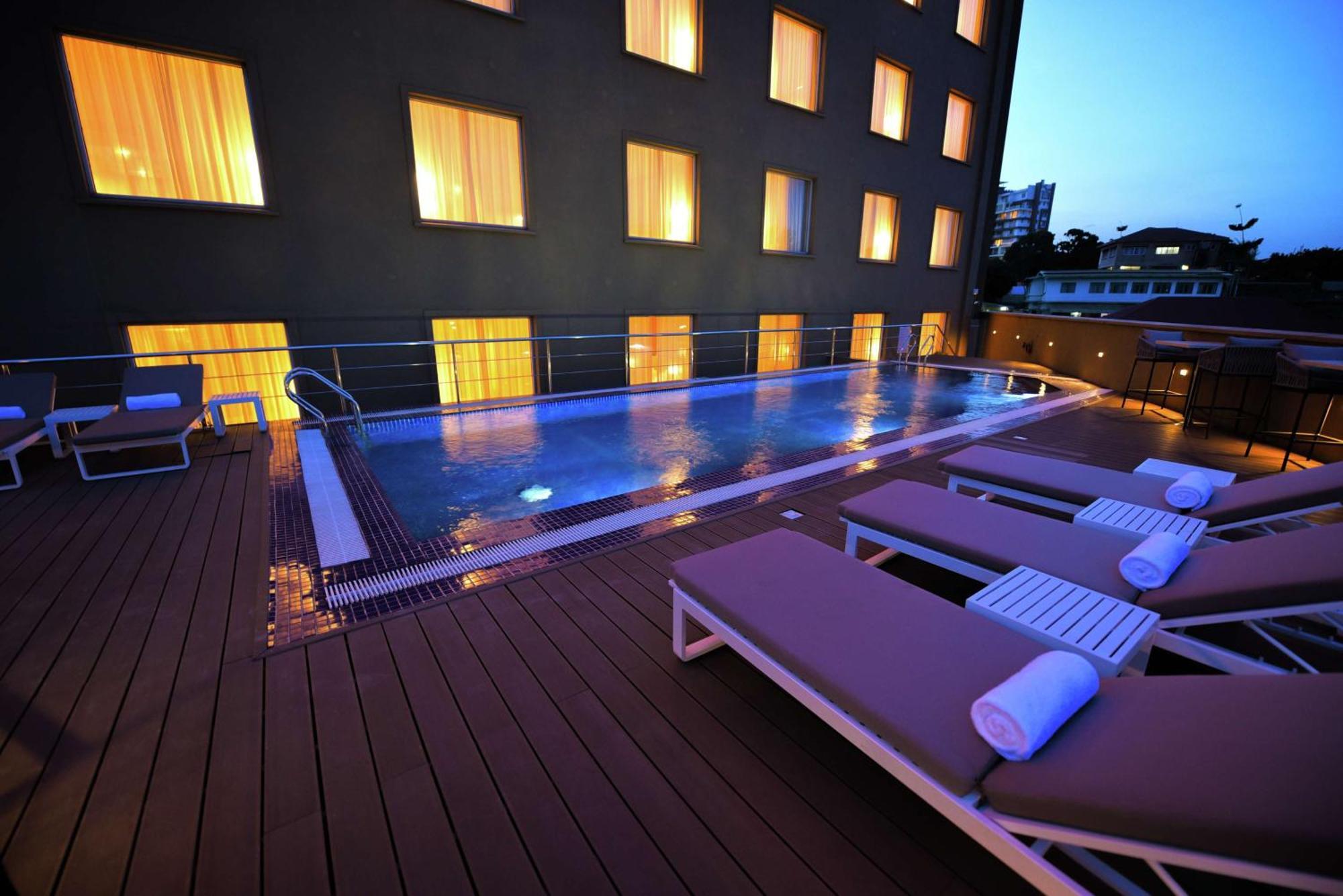Hilton Garden Inn Kampala Eksteriør bilde
